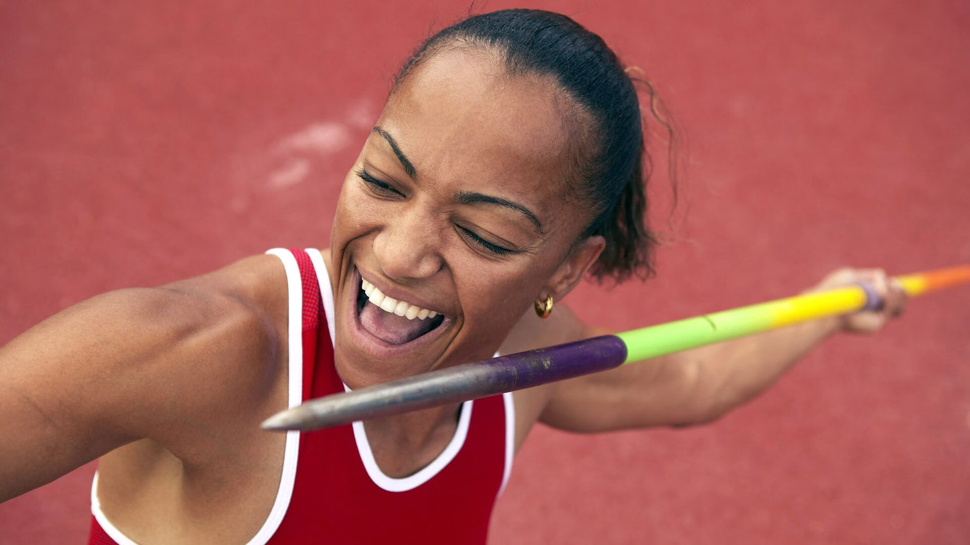 中超“沪粤德比”上海海港主场击败广州队 奥斯卡两传一射统治中场